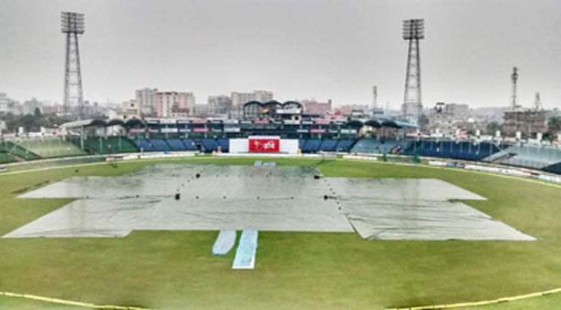 বৃষ্টিতে ঢাকা টেস্টের তৃতীয় দিনের খেলা শুরুতে দেরি