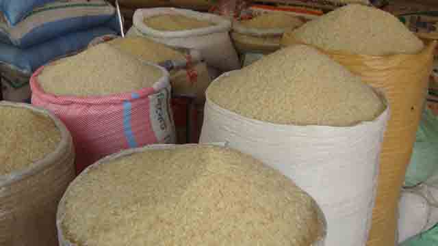 বাজেট পাসের আগেই চালের দাম বেড়েছে কেজিতে ৫ টাকা