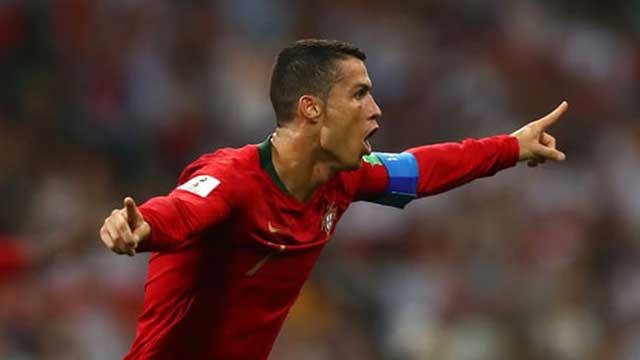 রোনালদোর হ্যাটট্রিকে নাটকীয় ড্র