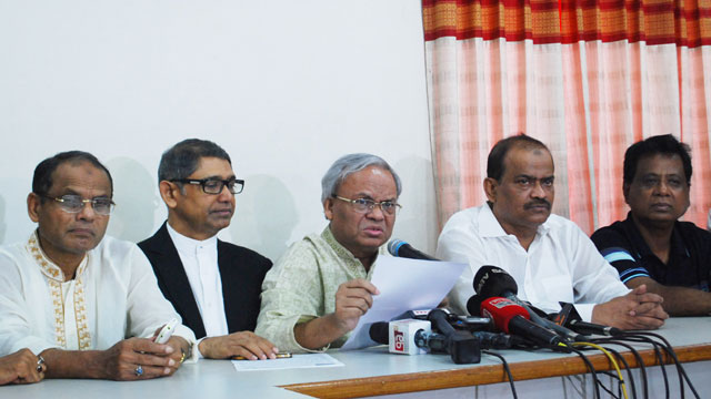 প্রধান বিচারপতিকে বিতাড়িত করে শেখ হাসিনা বিশ্ব দরবারে কলঙ্কিত: রিজভী আহমেদ