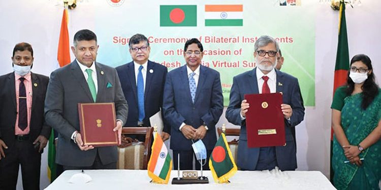 ভারত-বাংলাদেশ ৭ চুক্তি সই