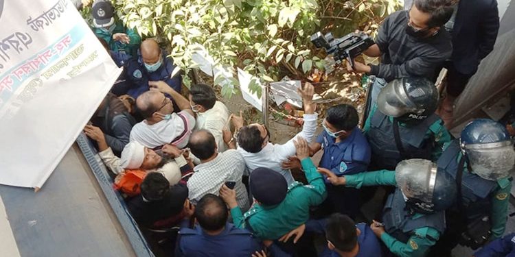 আমজাদ হোসেন চেয়ারম্যান হত্যায় ১০ জনের ফাঁসি