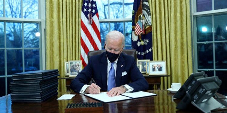 ইরানবিরোধী সিদ্ধান্ত বাতিল করলেন বাইডেন