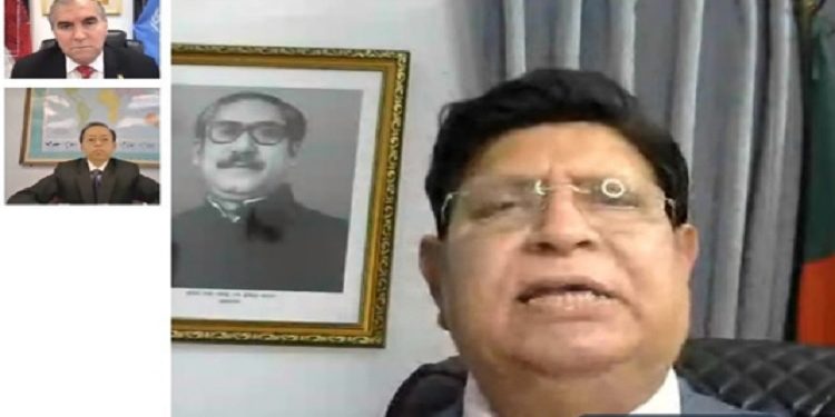 ভ্যাকসিন উৎপাদনে স্বল্পোন্নত দেশগুলোর জন্য সহযোগিতা চান পররাষ্ট্রমন্ত্রী