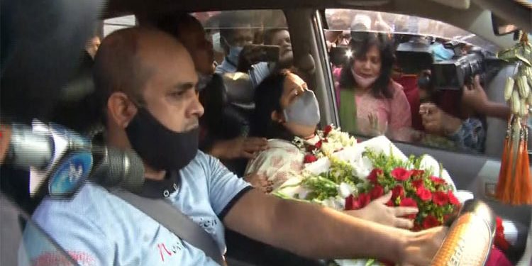 কারাগার থেকে বের হয়েছেন সাংবাদিক রোজিনা