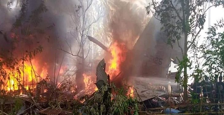 ফিলিপাইনে বিমান বিধ্বস্তে নিহত অর্ধশতাধিক