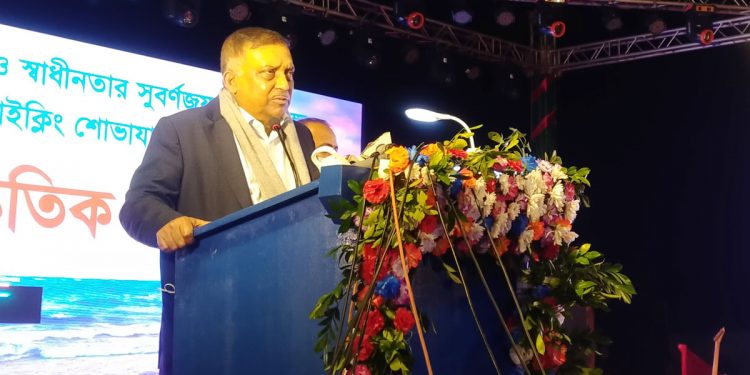 বঙ্গবন্ধু বেঁচে থাকলে দেশ দুর্বার গতিতে এগিয়ে যেত: স্বরাষ্ট্রমন্ত্রী