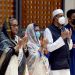 টুঙ্গিপাড়ায় জাতির পিতার সমাধিতে ফাতেহা পাঠ করলেন প্রধানমন্ত্রী