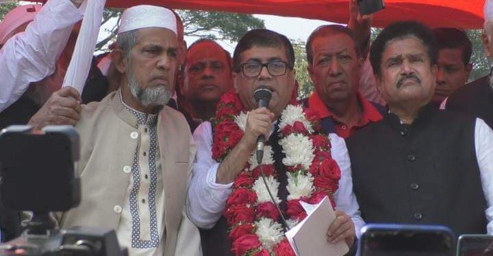 চট্রগ্রামের নেতাকর্মীদের ভালোবাসায় সিক্ত বিপ্লব বড়ুয়া