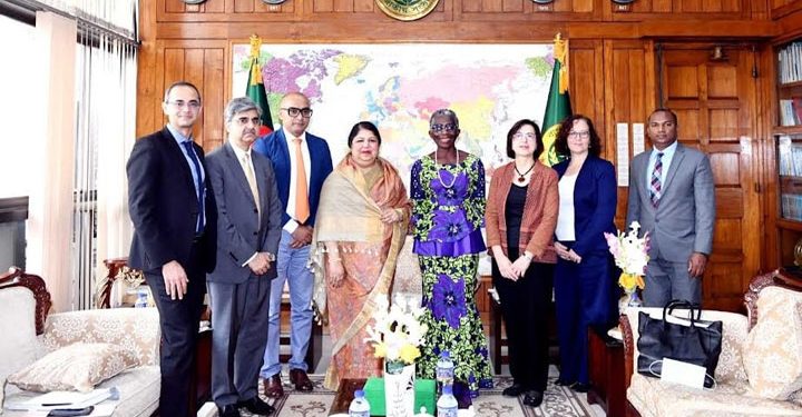প্রধানমন্ত্রীর নিরলস প্রচেষ্টায় দেশের অর্থনীতির চাকা সচল রয়েছে : স্পিকার