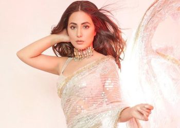 ক্যানসারে আক্রান্ত হিনা খান