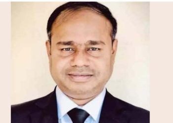 বিচারকের সামনে বাদীর আইনজীবীকে মারধর-হত্যার হুমকি