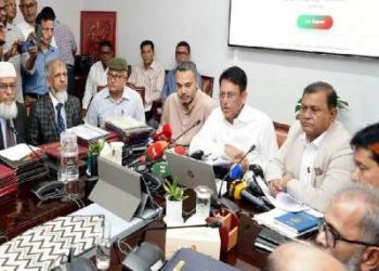 মন খুলে গান গাওয়া যায়, পরীক্ষায় নম্বর দেওয়া যায় না: শিক্ষামন্ত্রী